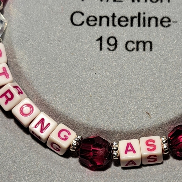 Hand Crafted Bead stretch Bracelet - Picture 3 of 3